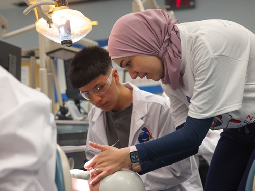 Oklahoma Middle, High School Students Discover Dentistry During University of Oklahoma Event