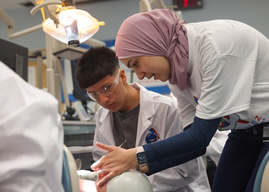 Oklahoma Middle, High School Students Discover Dentistry During University of Oklahoma Event