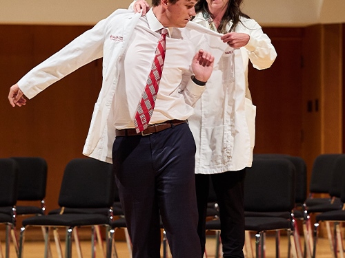 More than 200 Medical, Dental Students Receive White Coats