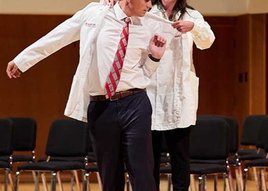 More than 200 Medical, Dental Students Receive White Coats