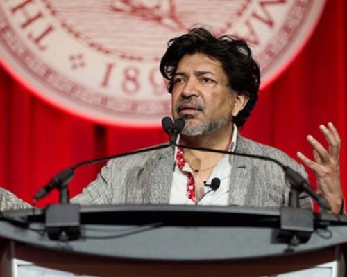 Siddhartha Mukherjee discusses AI and health at OU Presidential Speakers Series dinner